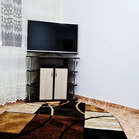 Apartment Cazare *